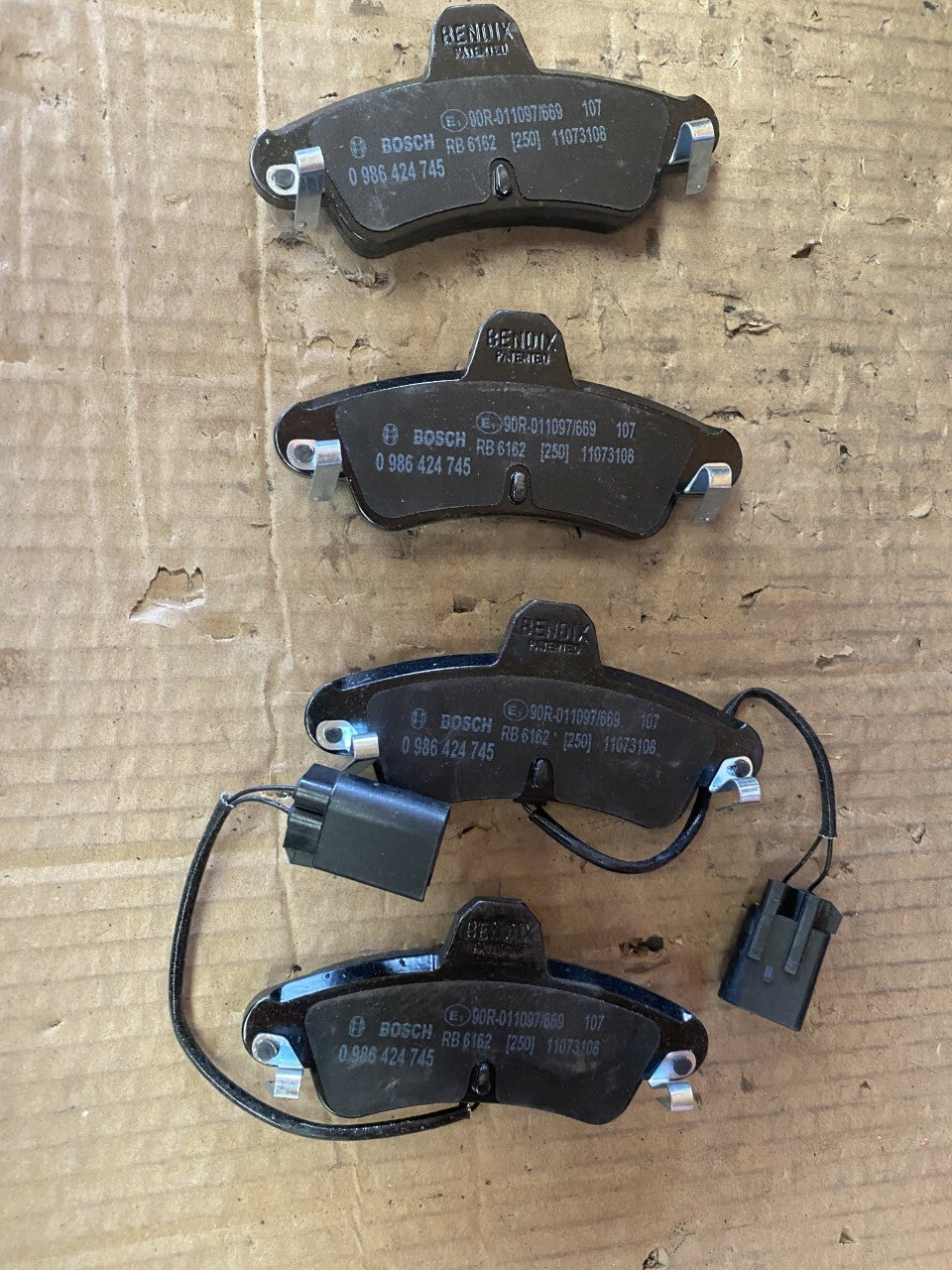 Bosch 0986424745 Brake Pad Set fits Ford