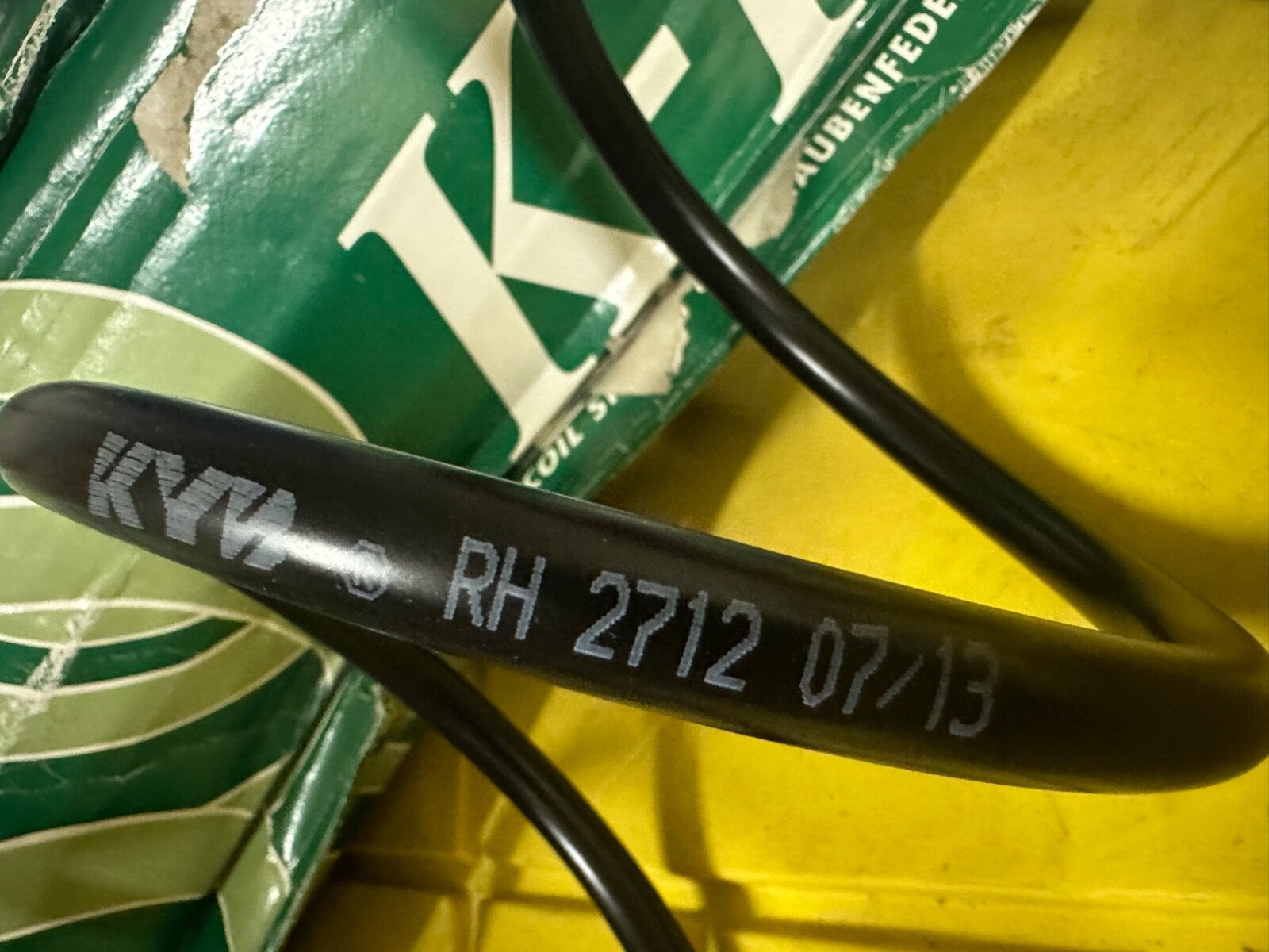 KYB RH2712 Front Coil Spring Fits Renault Megane