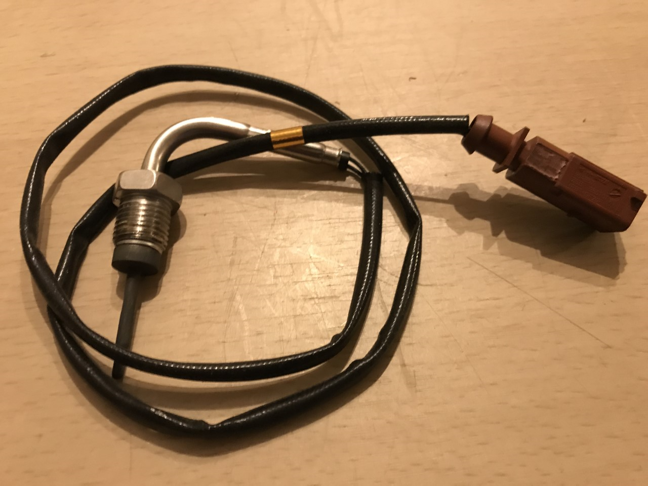 Exhaust Gas Temperature Sensor Skoda Octavia Superb Yeti Bettle VW100JEWE 95067