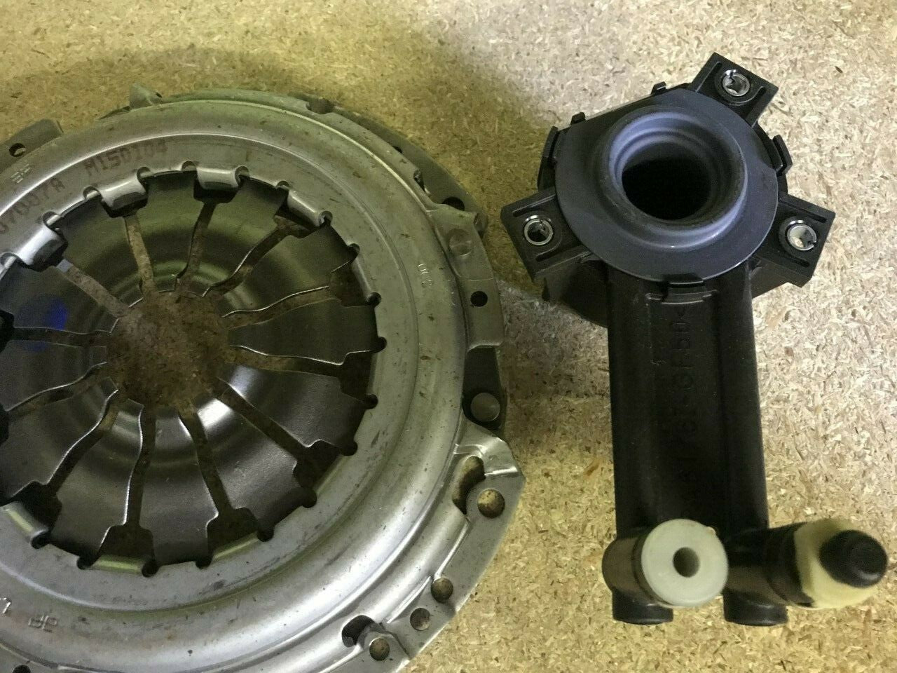 Mazda 2 Mazda 2 Series Solid Auto M210075 Clutch Kit