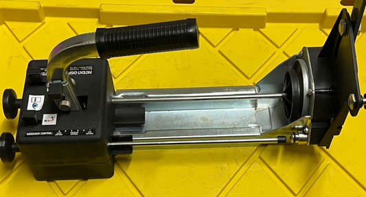 51081 3M Wall Dispenser for Body Filler for 1.65 L cartridges