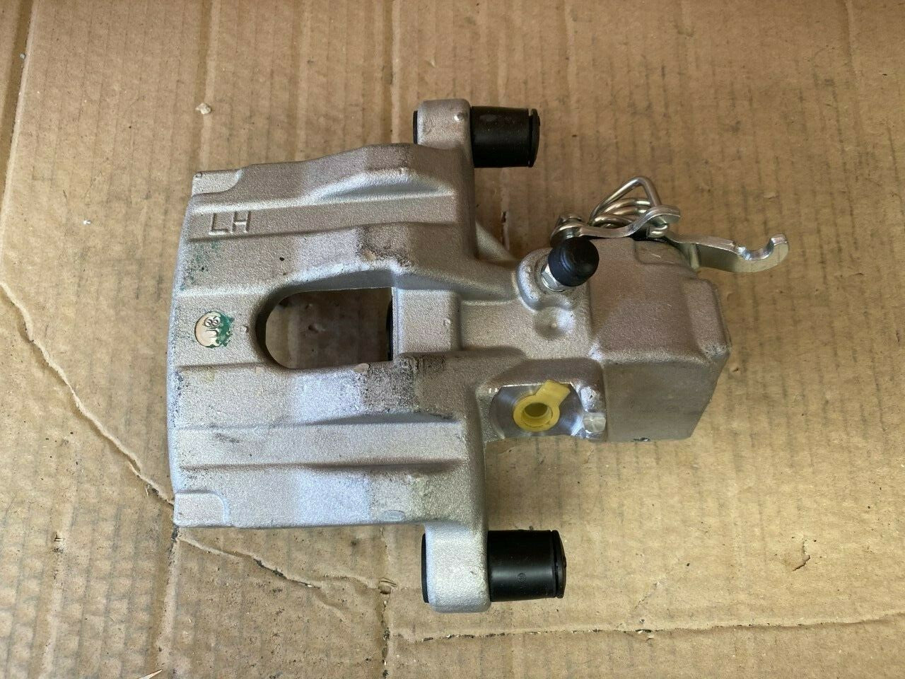 Mintex MDC1082L CA2222 Brake Caliper Left Hand Side fits Nissan