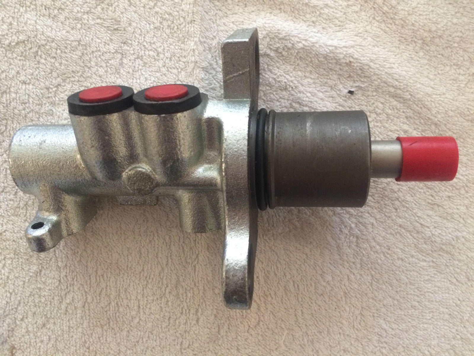 Brake Master Cylinder Audi A4 95-04 GMC937 NEW BARGAIN CHEAPEST ON EBAY