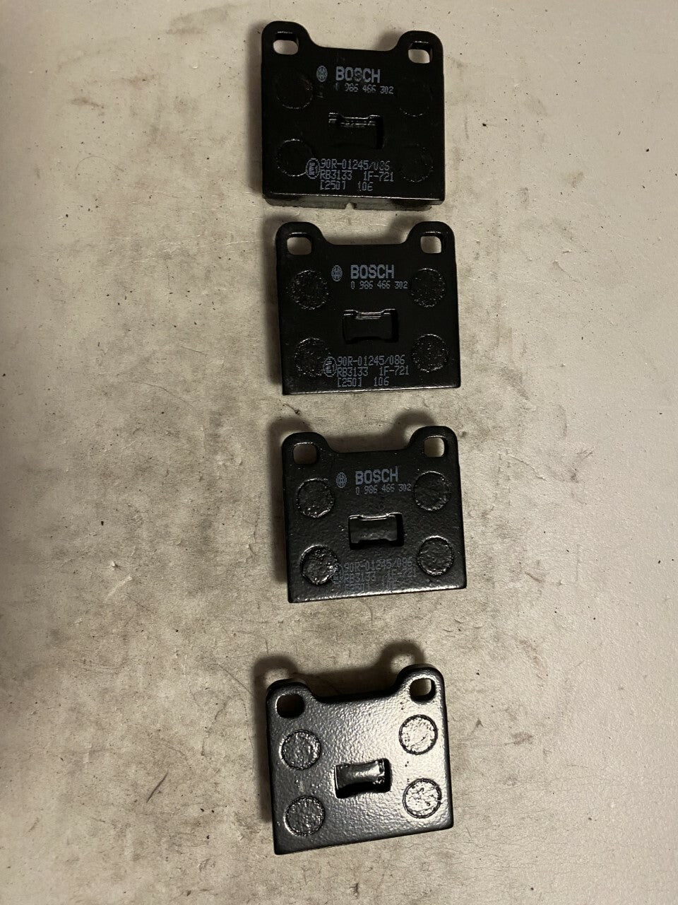 Bosch 0986466302 Brake Pad Set