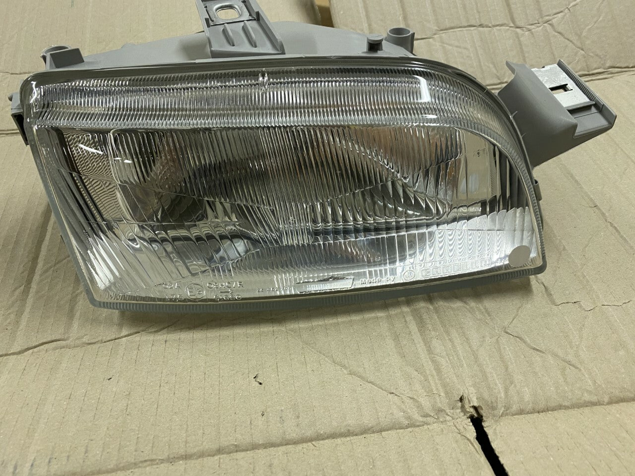 Magnetti MHL652 Off Side Right Hand Headlight Lamp fits Fiat Punto