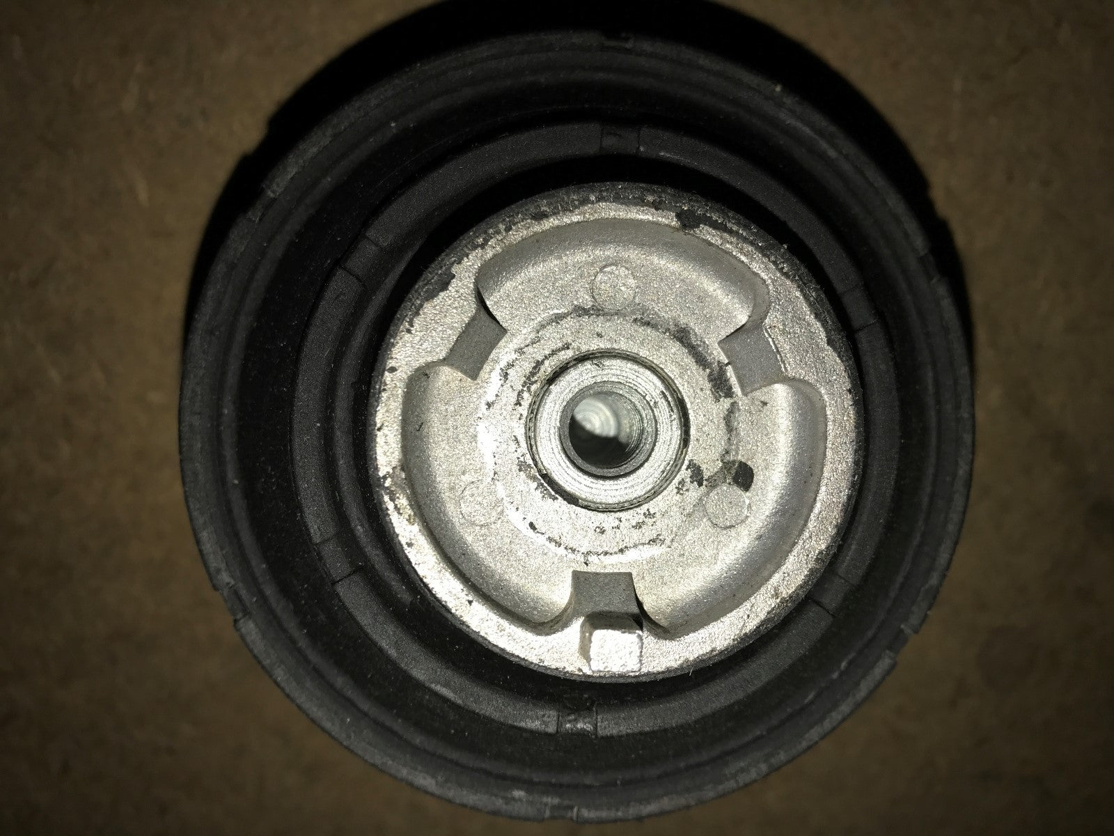 Front Left Engine Mount Mercedes 93-01 C-Class Mercedes CLK200 97-02 36898