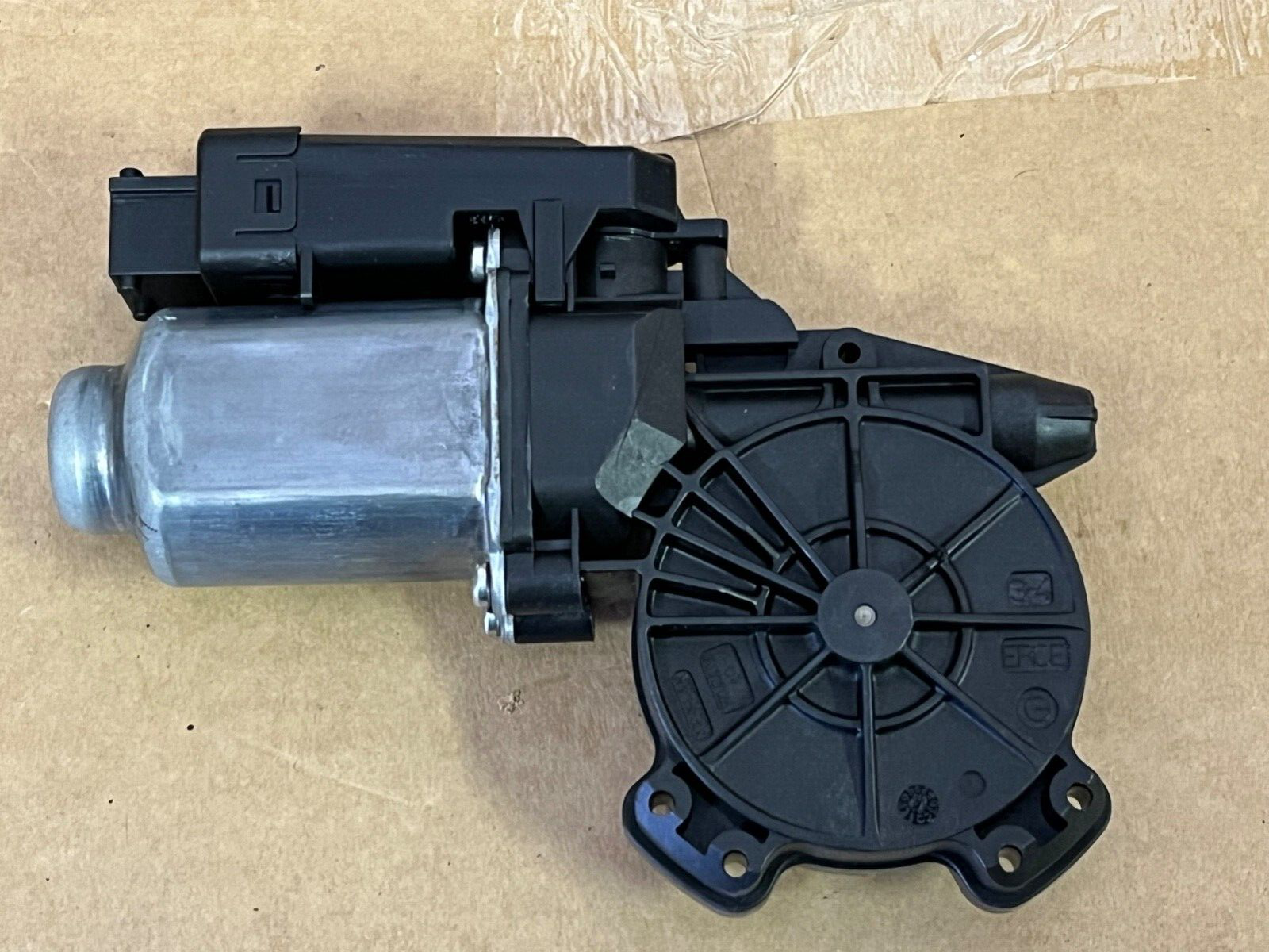 New Genuine Vauxhall 93189578 Front Off Side Window Regulator Motor fits Meriva