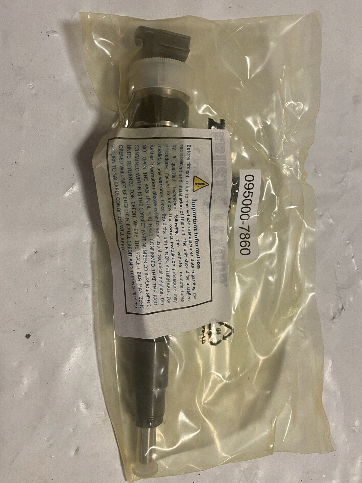 Denso 095000-7860 Fuel Injector fits Mazda 3 Mazda 5 Mazda 6