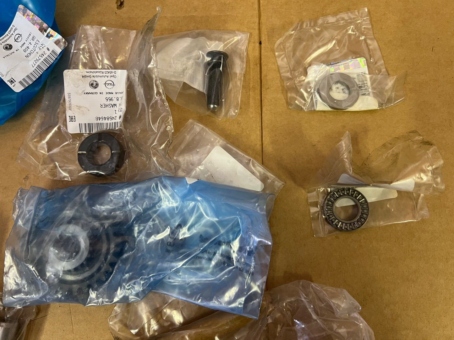 98500410 Genuine Vauxhall Gear Box Repair Kit fits F17 Gearbox 5 Speed Manual