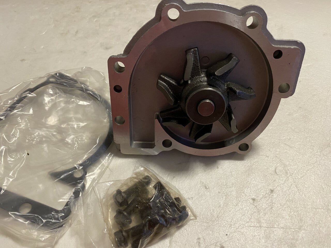 BGA CP7230T WP6432 Water Pump fits Mitsubishi