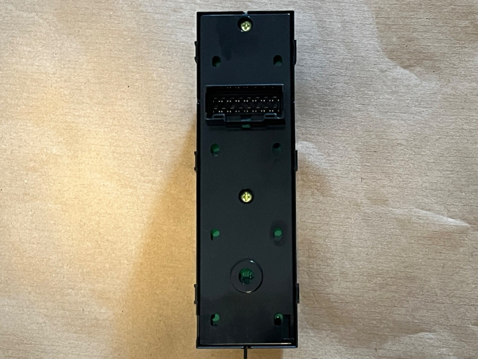 Genuine New Hyundai iX35 & Tucson Electric Window Switches 93571-2S800