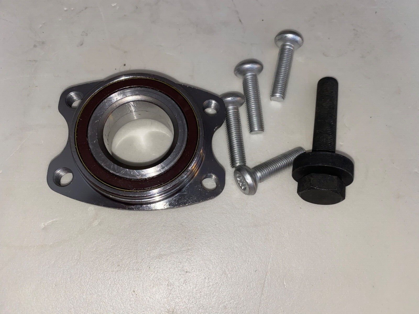 KWK1583 Front Wheel Bearing fits Audi A6 R8