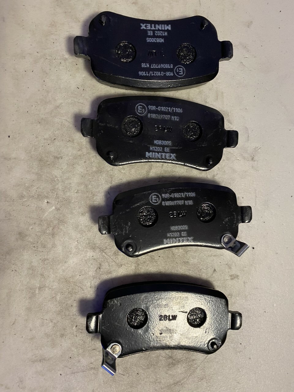 Mintex MDB3005 Rear Brake Pad Set