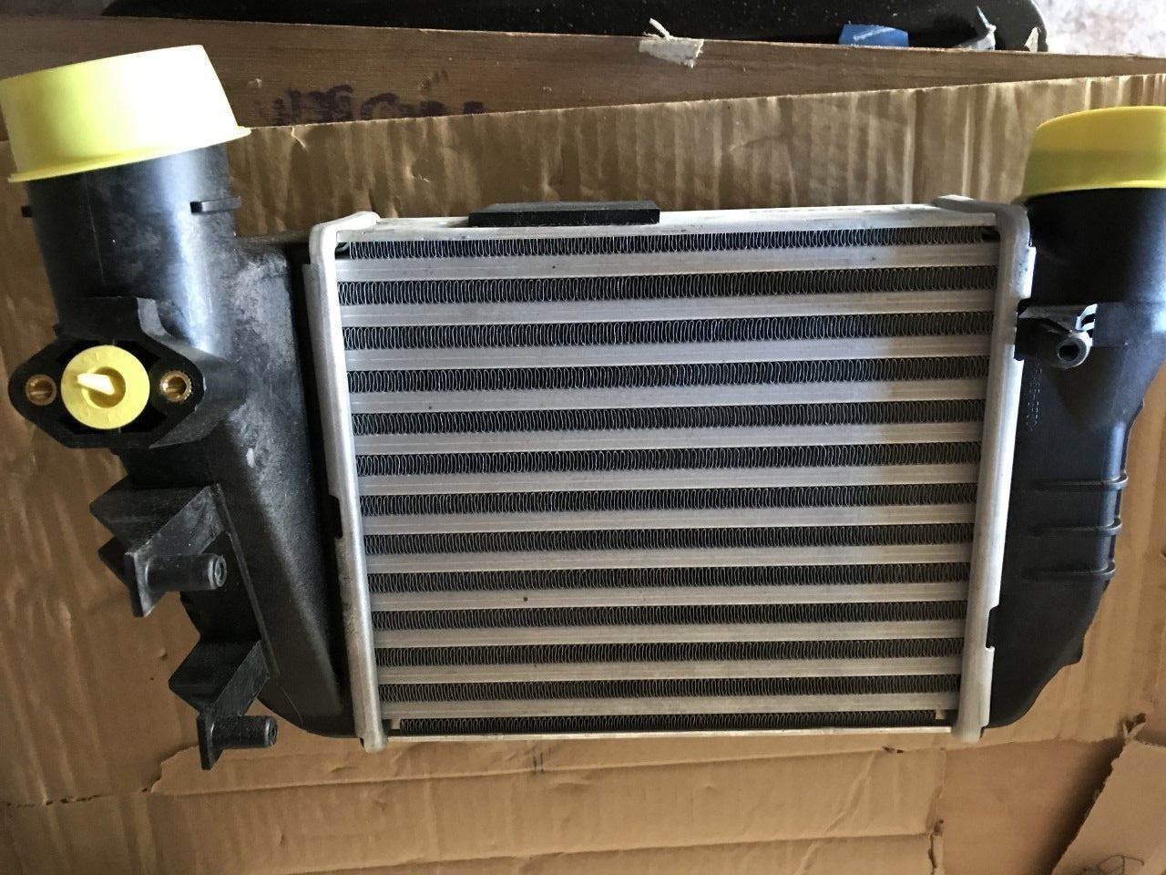 Intercooler Audi A4 00-08 Seat Exeo Valeo 817867 Nissans 967091 New