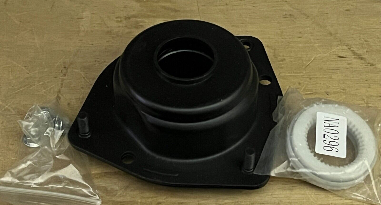 KYB SM5112 Front Top Strut Mount