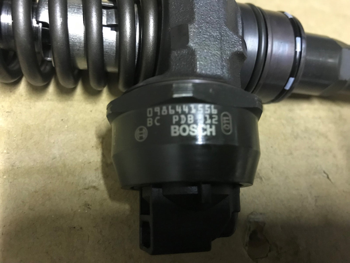 fuel Injector for Audi A3/4 Seat Ibiza Skoda Fab VW Bora Golf Beetle 0986441556