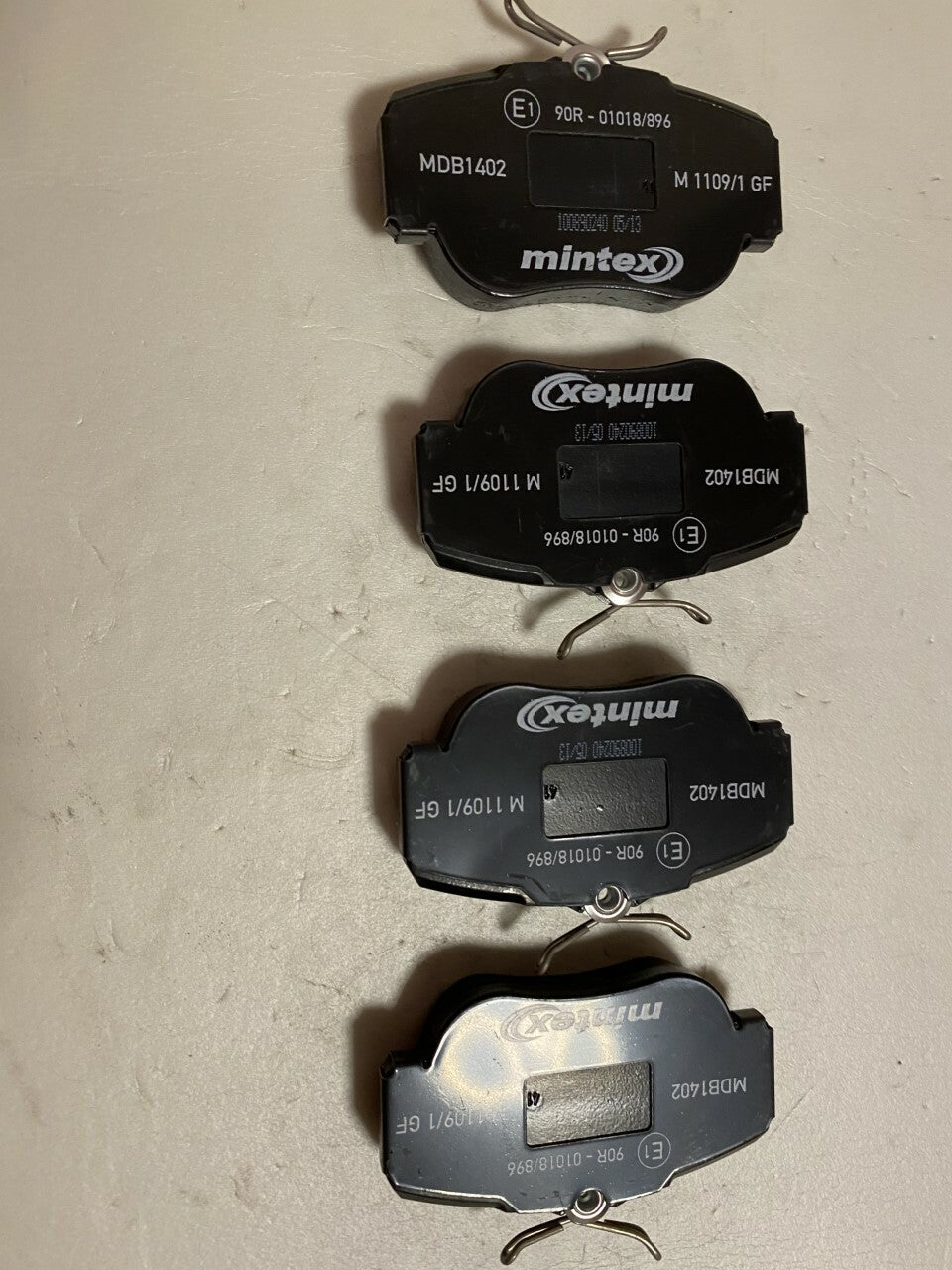 Mintex MDB1402 Front Brake Pad Set