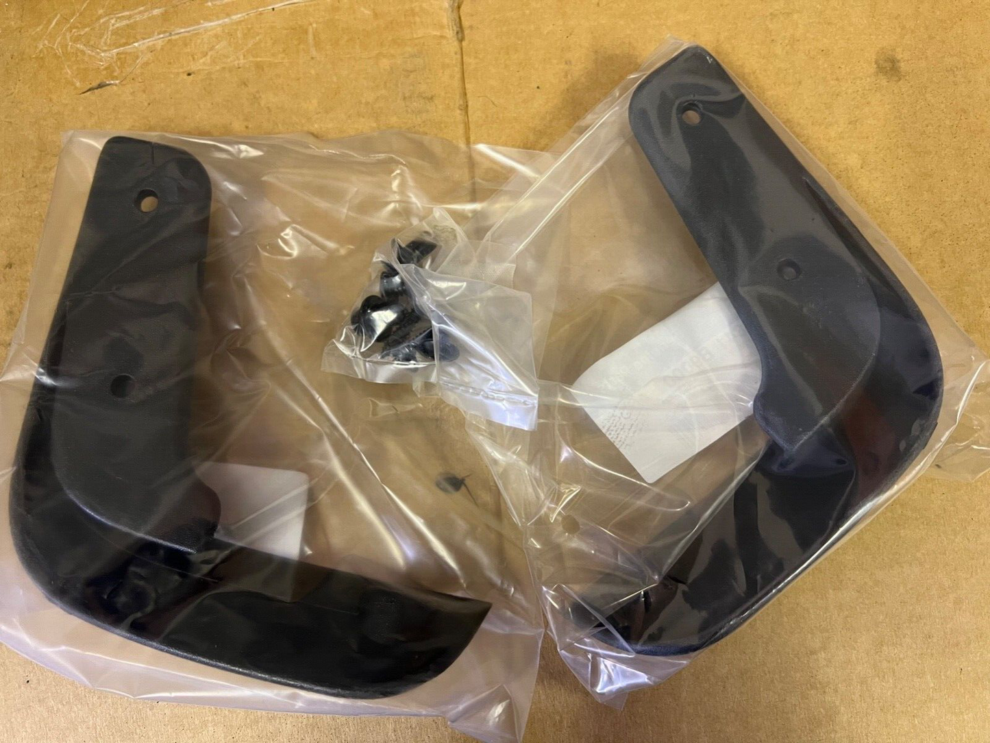 B9F46AC100 Genuine New Rear Mud Flaps set of 2 Hyundai i10 2013-2016