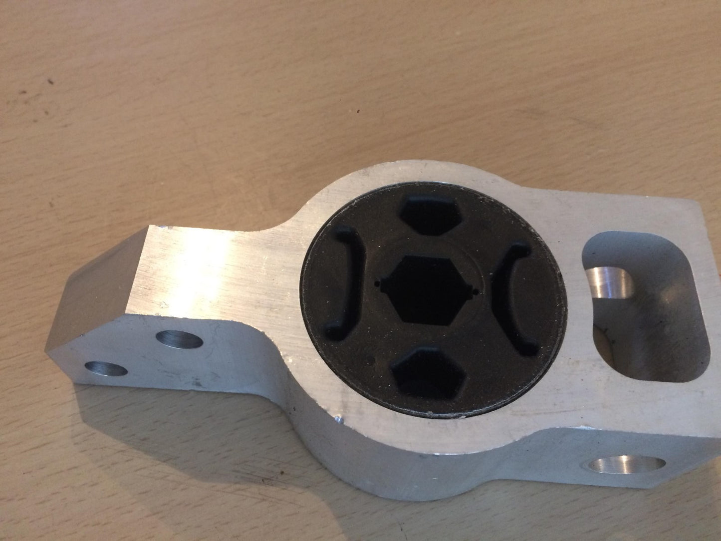 Control Arm Bush VW Volkswagen Audi GSV3077 Unipart **NEW**