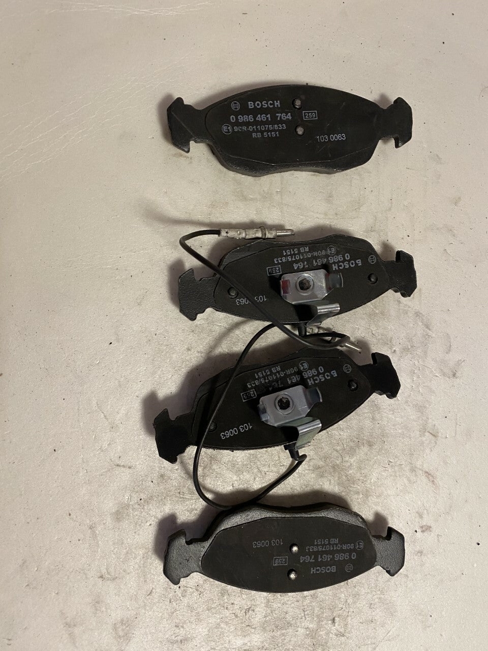 Bosch 0986461764 Front Brake Pad Set
