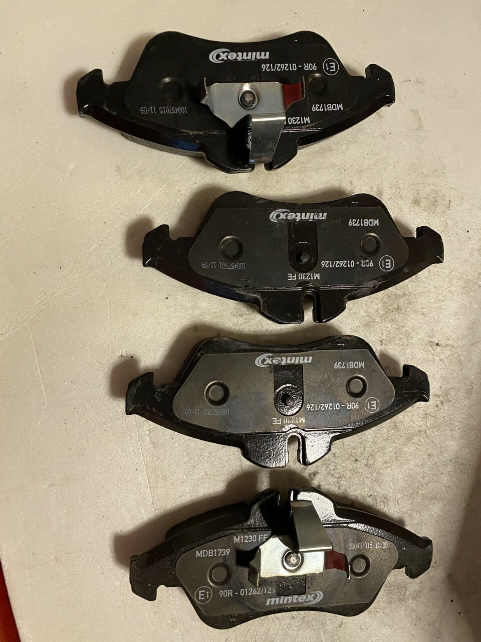 Mintex MDB1739 Front Brake Pad Set fits Mercedes Sprinter VW 