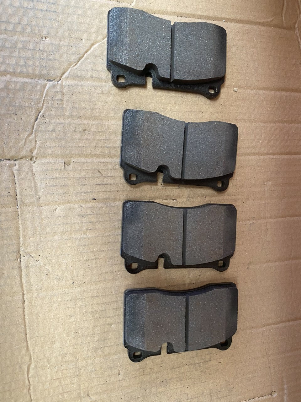 Hella-PAGID T1636 8DB355013-201 Front Brake Pad Setfits Land Rover