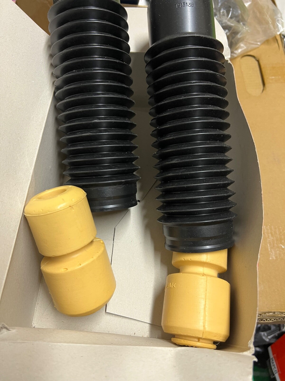 Nipparts N5823001 Rear Shock Absorber Dust Covers