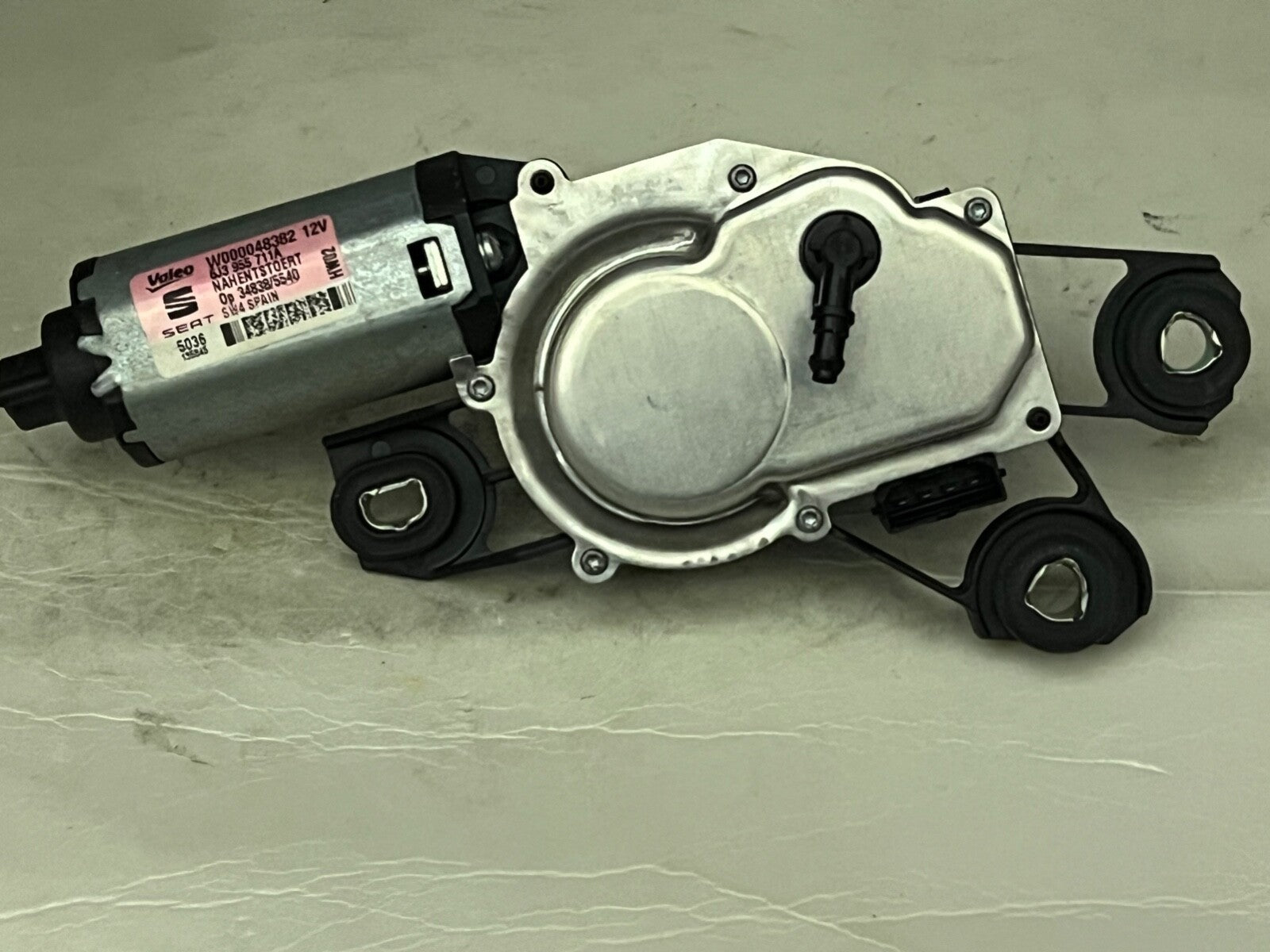 Genuine Seat 6J3955711A fits Seat Audi VW 6J Rear Wiper Motor