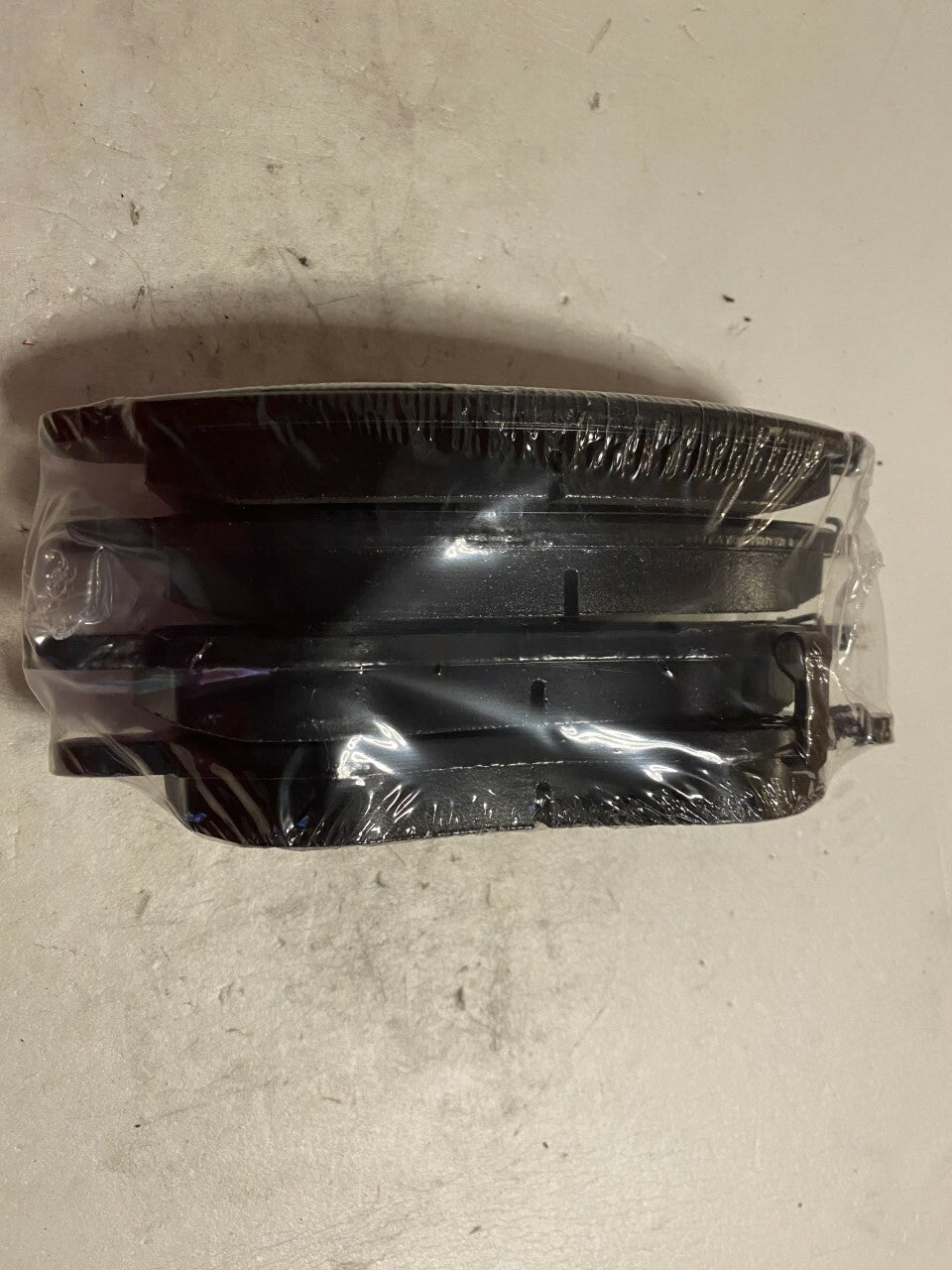 Solid Auto Q104030 Front Brake Pad Set