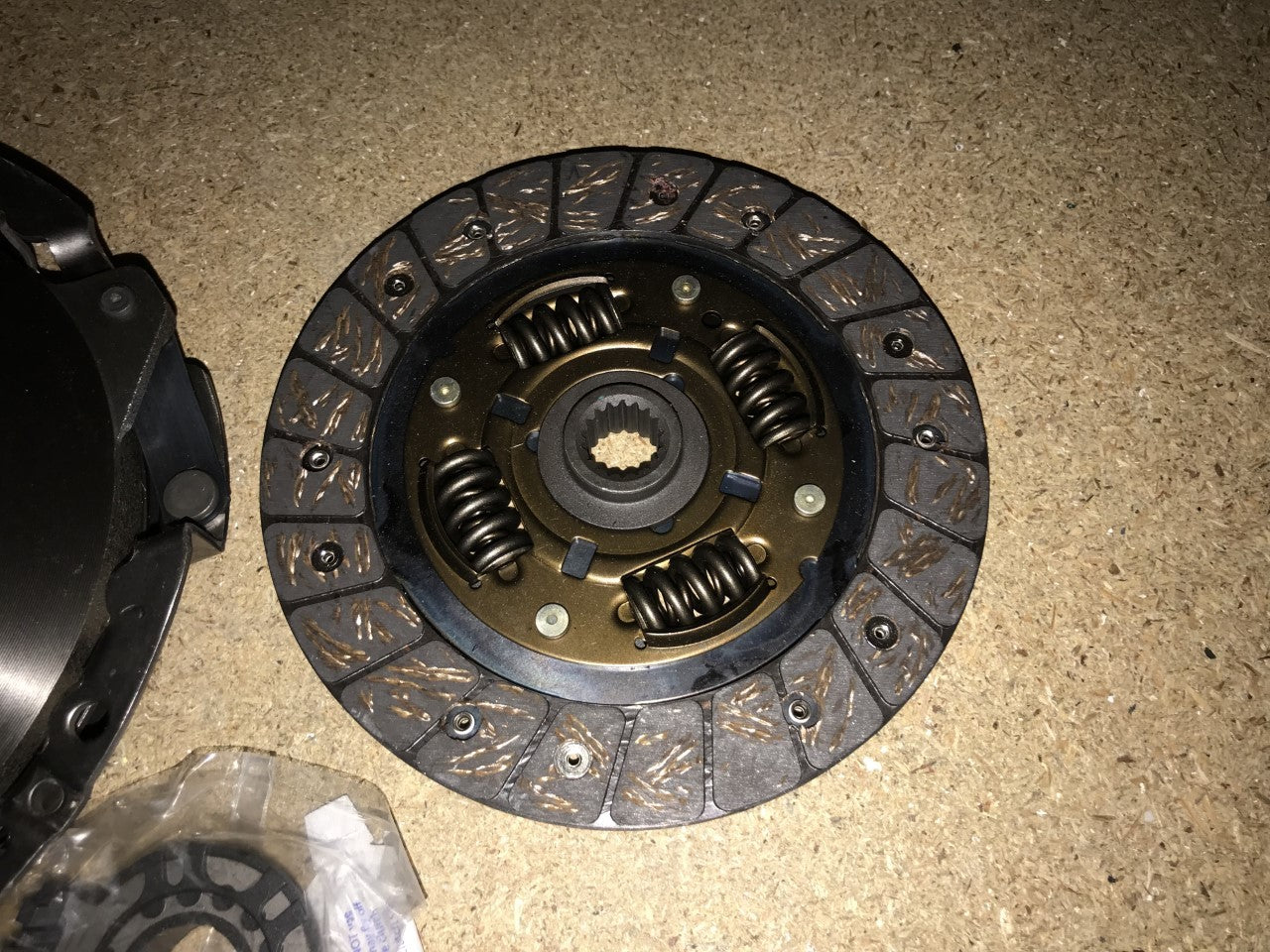 3 Piece Clutch Kit Citroen Saxo Xsara Peugeot 106 205 206 206sw 306 QKT2049AF