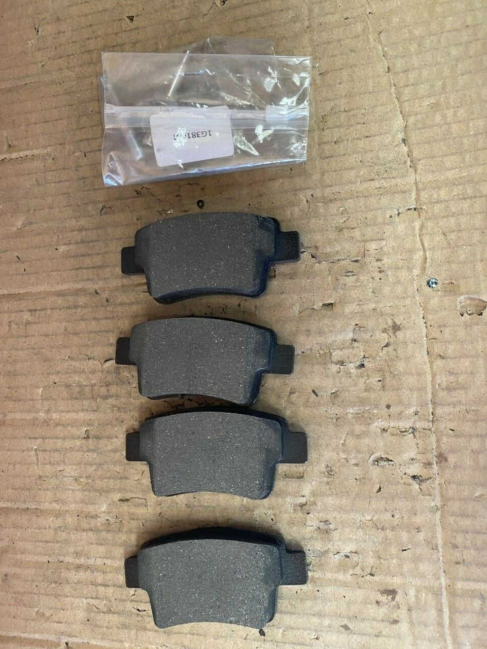 Mintex MDB3167 Rear Brake Pad Set fits Opel Vauxhall