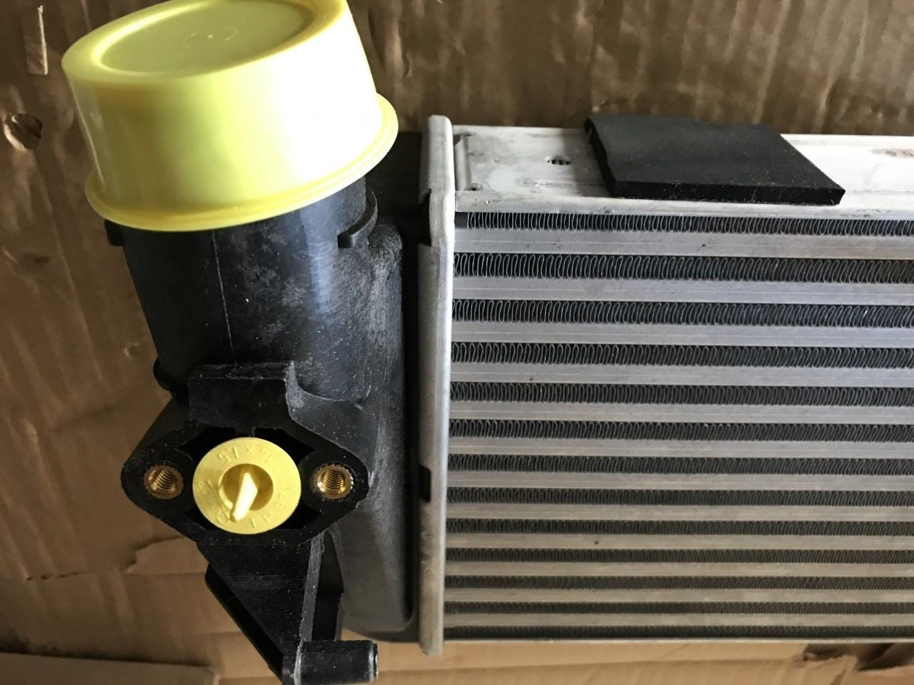 Intercooler Audi A4 00-08 Seat Exeo Valeo 817867 Nissans 967091 New