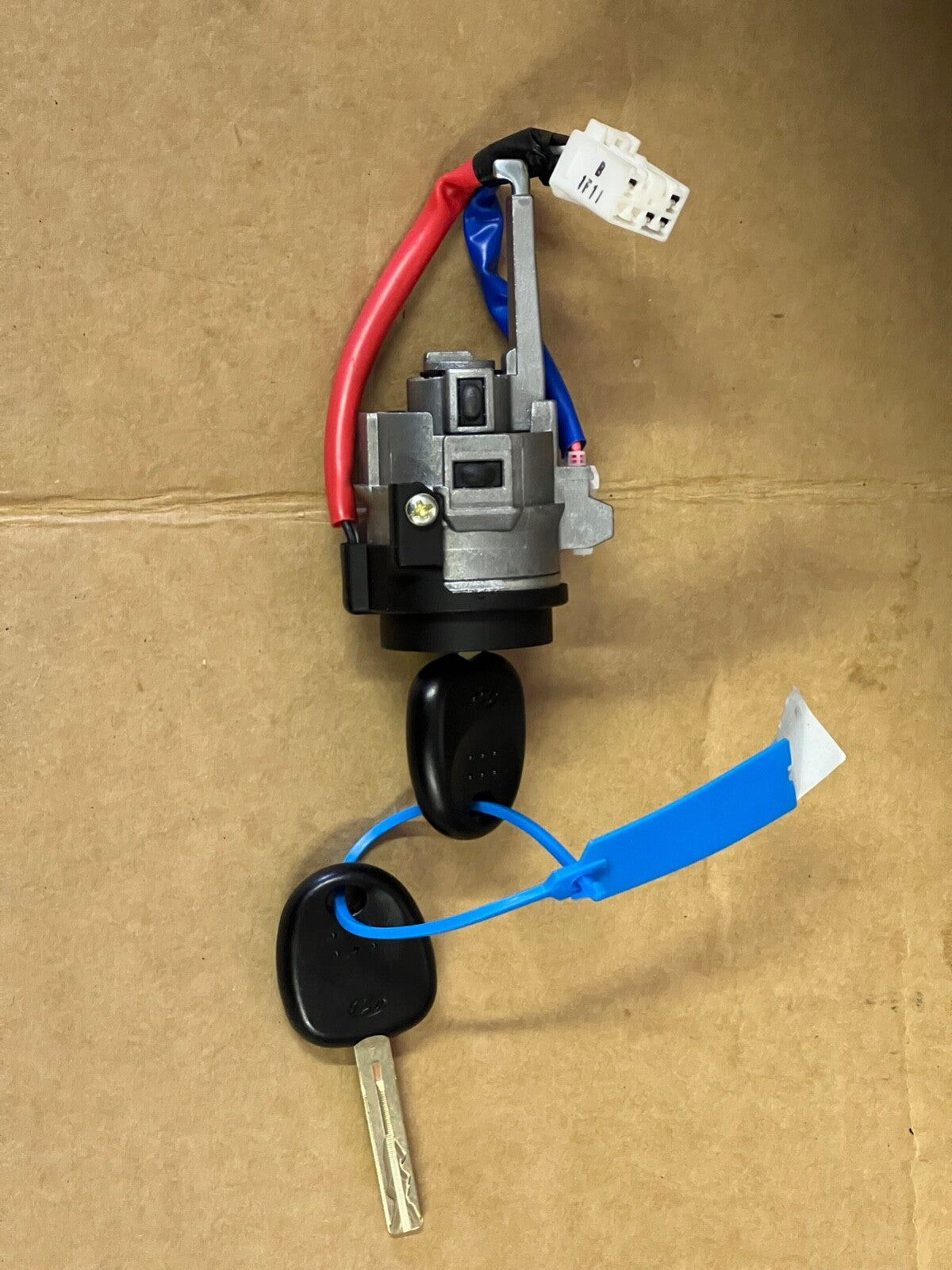 Genuine Hyundai 81900D3G00 Ignition Barrel and Keys