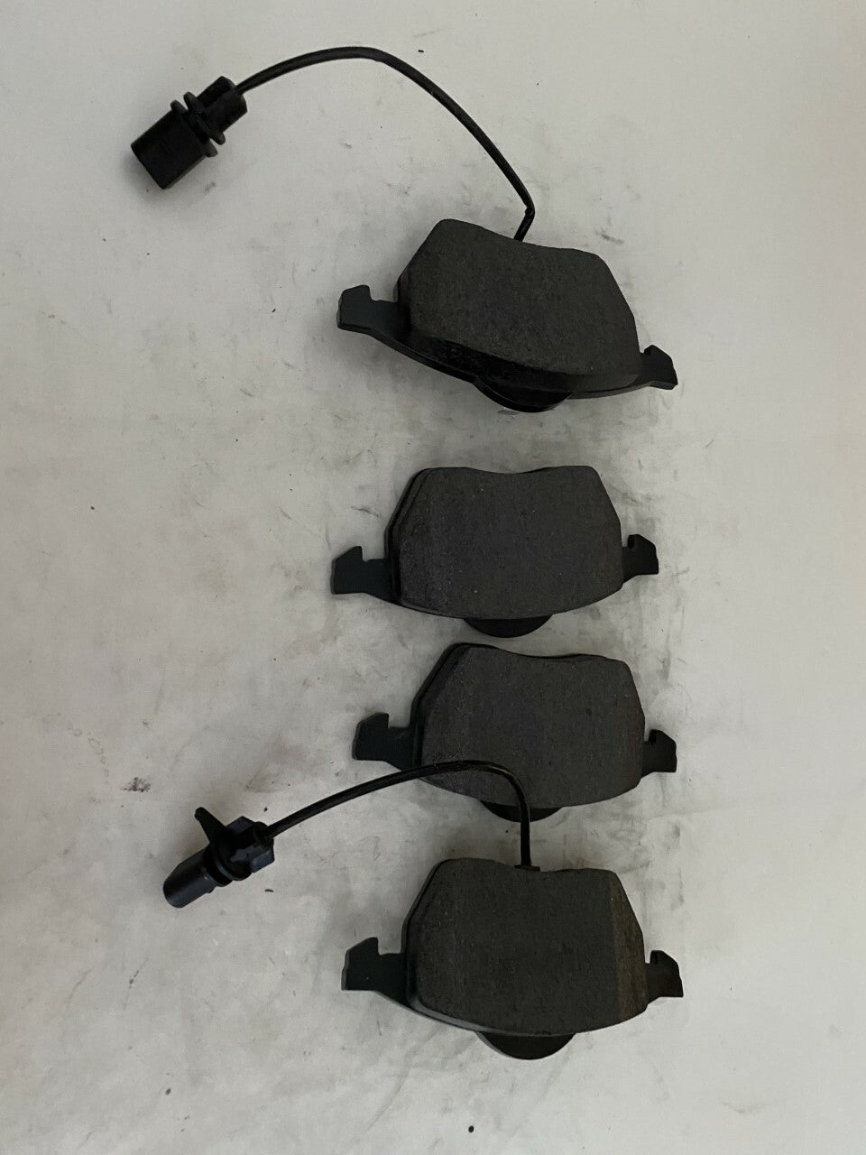 Mintex MDB1826 Front Brake Pad Set fits VW Volkswagon Audi