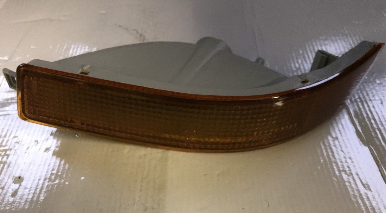 Front Left Hand Bumper Indicator Lamp Toyota Corolla 1992-1997 TYC 12-1416-01-2B