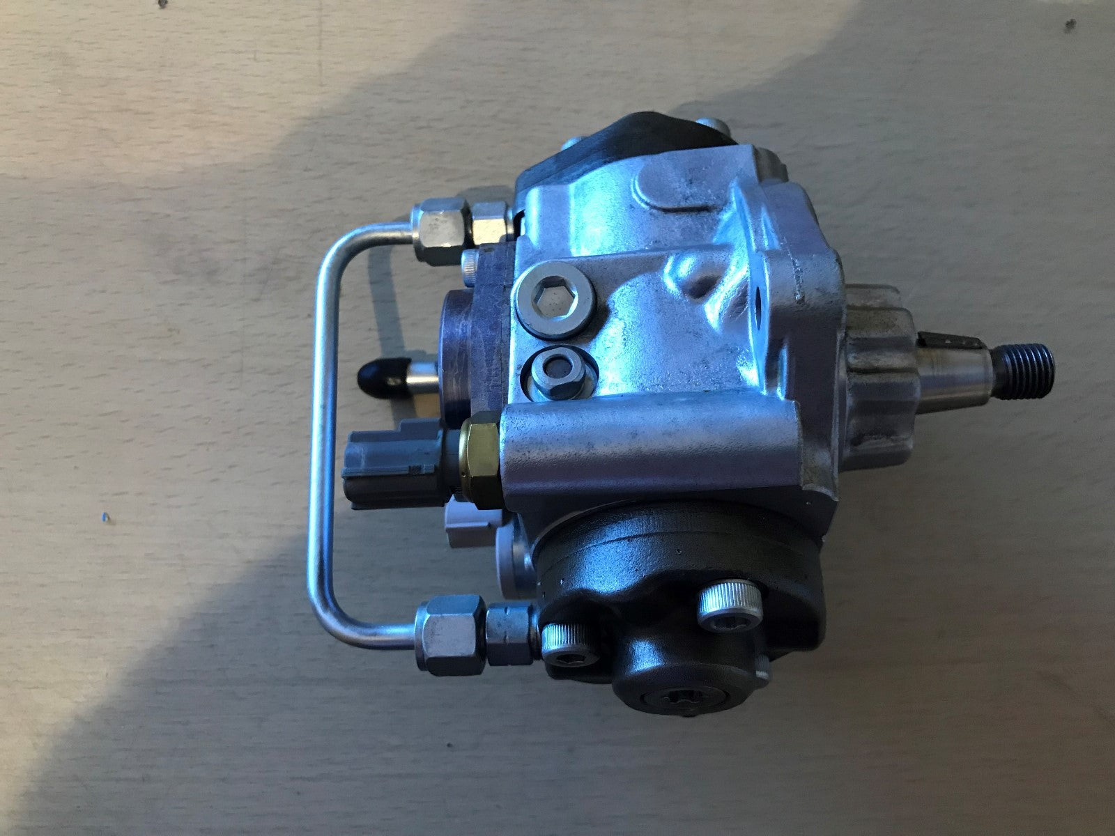 High Pressure Common Rail Fuel Pump fits Transit Ford Transit Tourneo 2940000950