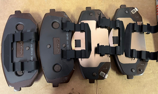 Genuine Hyundai 581012SA70 Front Brake Pad fit ix35 i40 Sonata Tucson Kia Optima