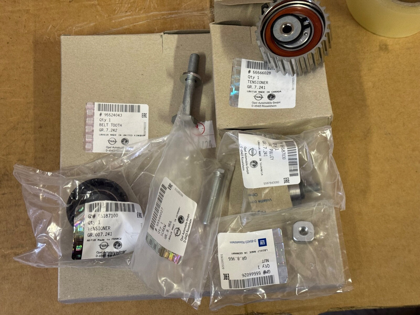 Genuine Vauxhall 95507811 Timing Belt Kit fits Zafira / Astra J / Insignia