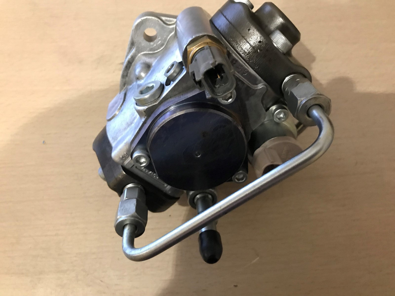 High Pressure Common Rail Fuel Pump fits Transit Ford Transit Tourneo 2940000950