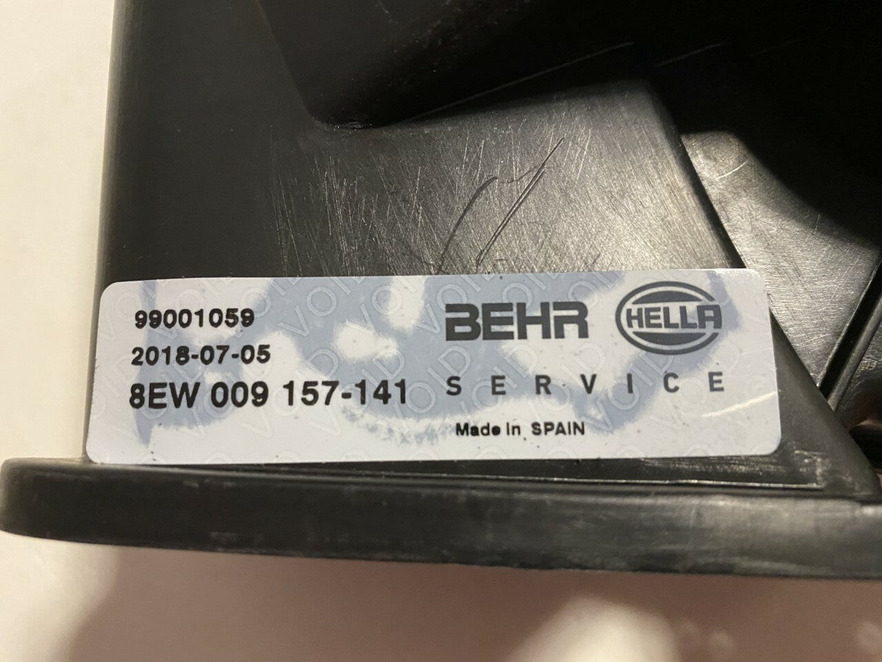 Hella 8EW009157141 Heating Motor