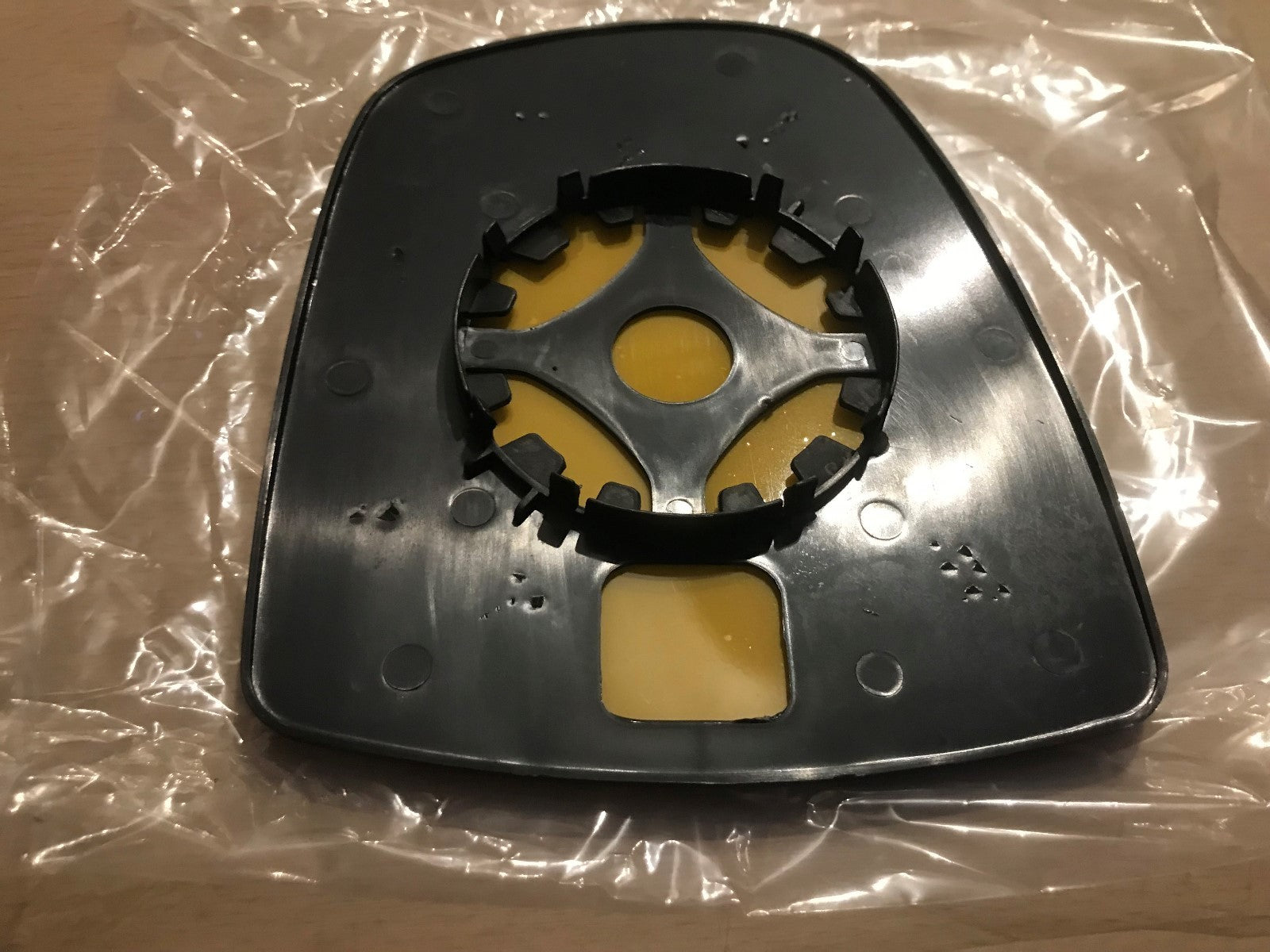 Left Hand Side Passenger Side Wing Mirror Glass Vauxhall Vivaro GGM1037