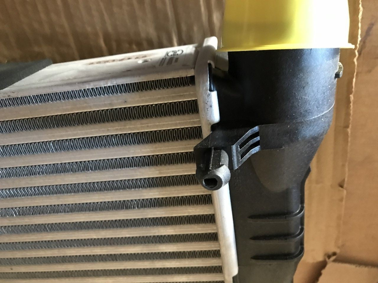 Intercooler Audi A4 00-08 Seat Exeo Valeo 817867 Nissans 967091 New