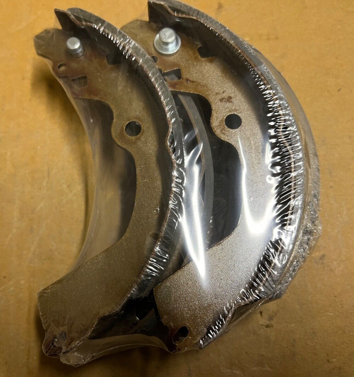 Japko 55586 Rear Brake Shoe Set fits Mitsubishi