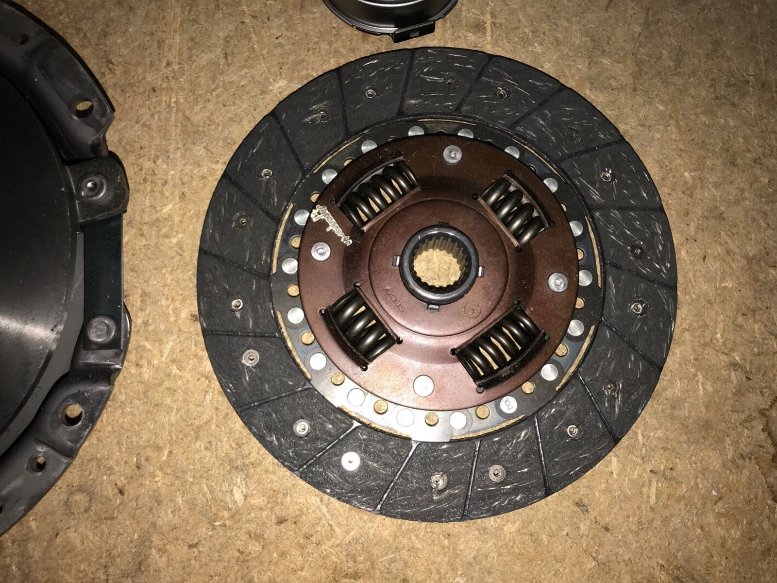 Ashika 92-03-316 Clutch Kit fits Mazda 215mm
