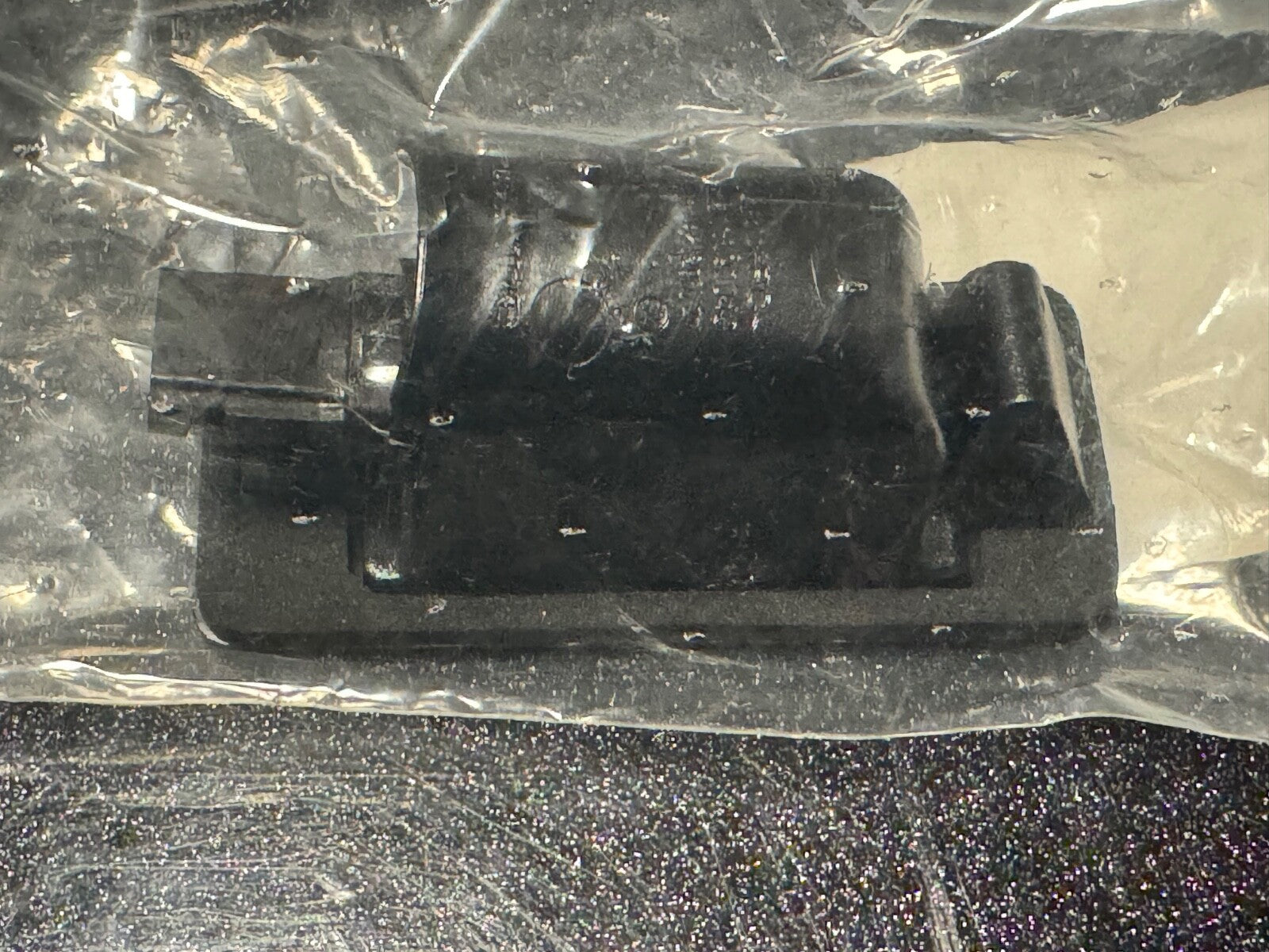 Genuine Vauxhall Zafira C Astra J Estate Rear Number Plate Lamp Light 13590043