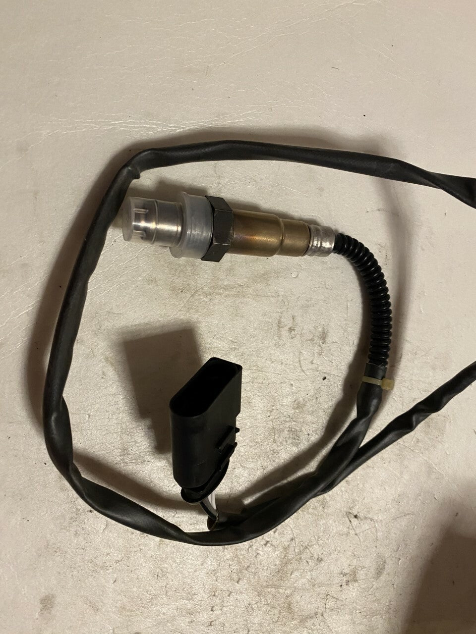 Bosch 0258006527 Lambda Sensor fits Audi