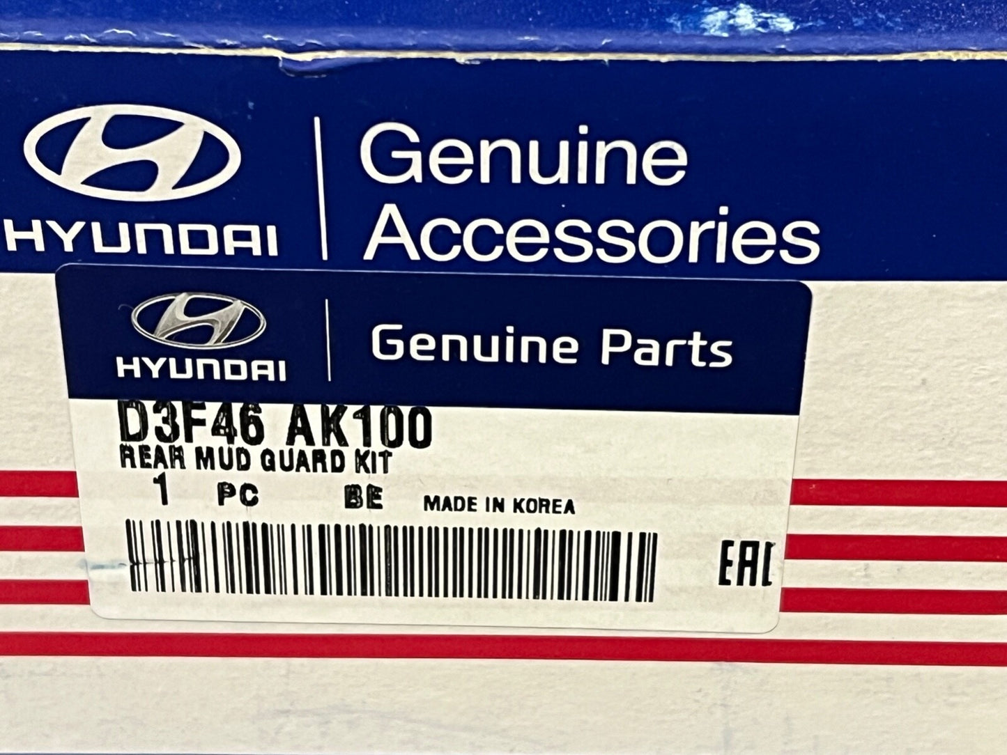 New Genuine Hyundai Tucson 2015 onwards Rear Mud Flaps set of 2 D3F46AK100