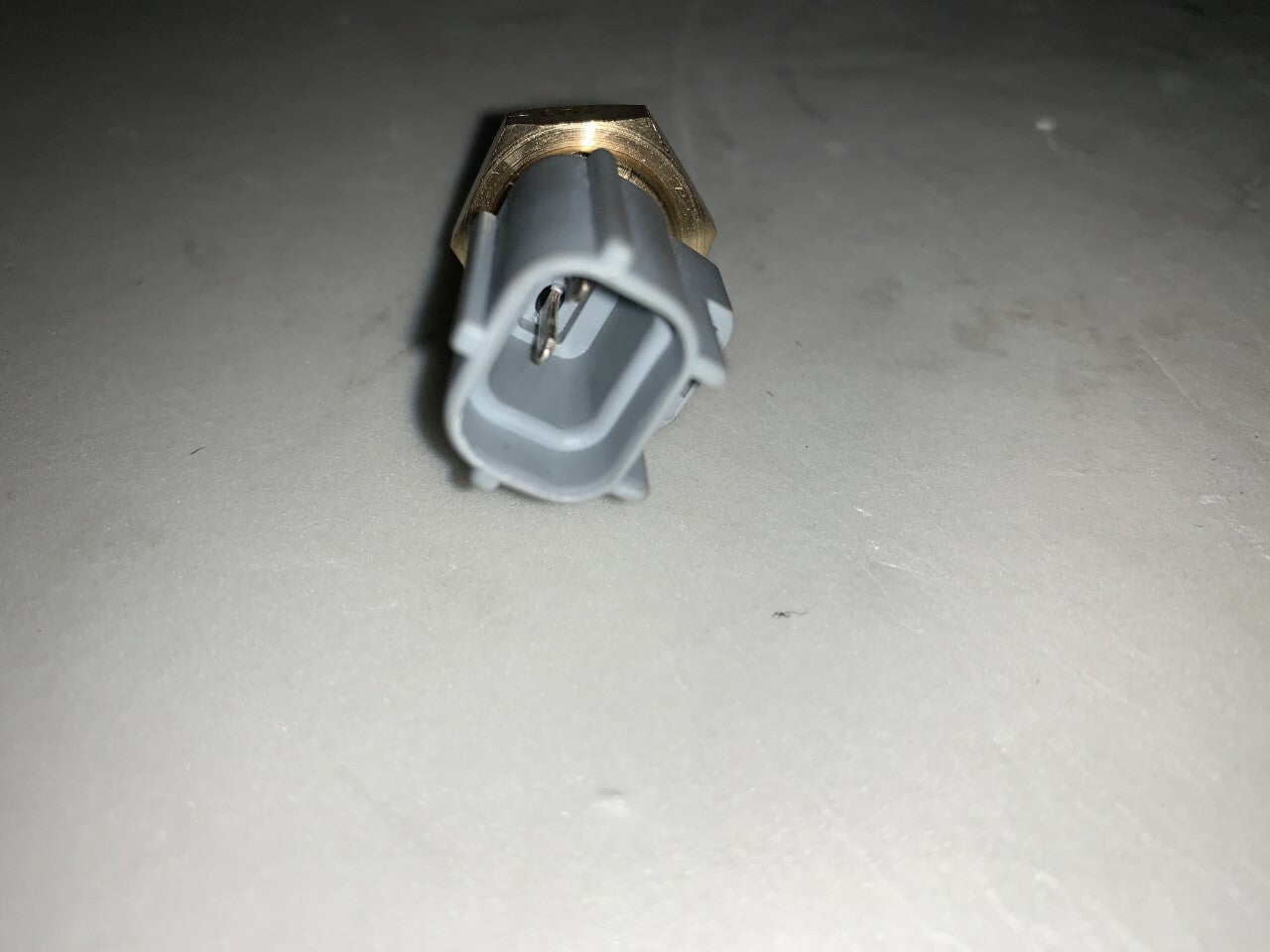 Fuel Parts WS1084 Coolant Temperature Transmitter Sensor