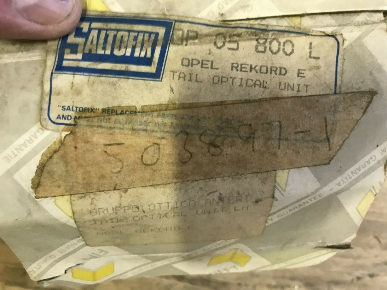 Front Left Hand Indicator fits Vauxall Opel Carlton OP05800L