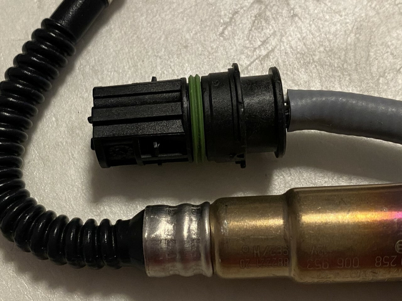 Fuel Parts LB2010 Lambda Oxygen o2 Sensor